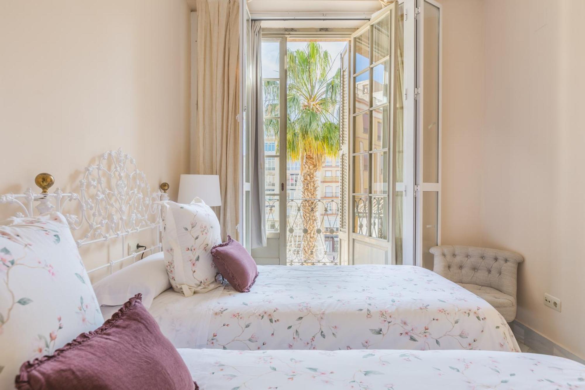 Plaza De La Constitucion Daire Málaga Dış mekan fotoğraf